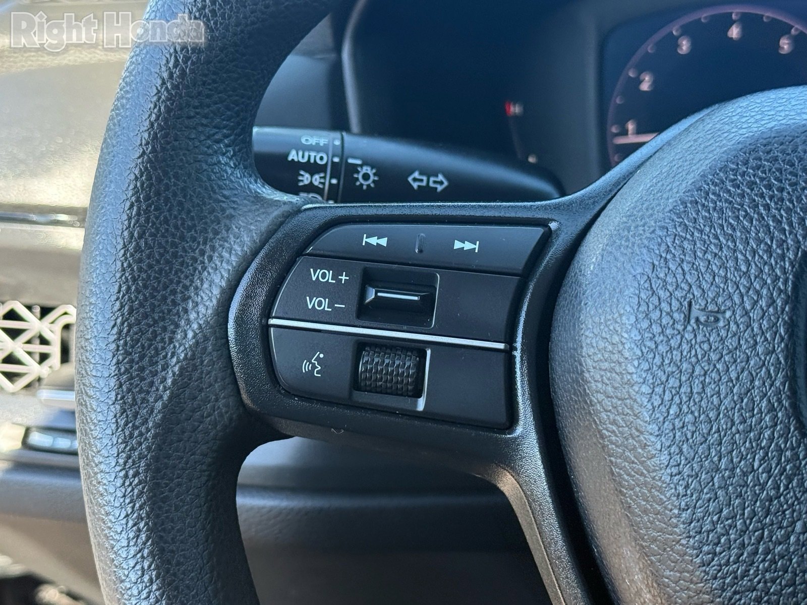 Used 2024 Honda Accord EX image 16