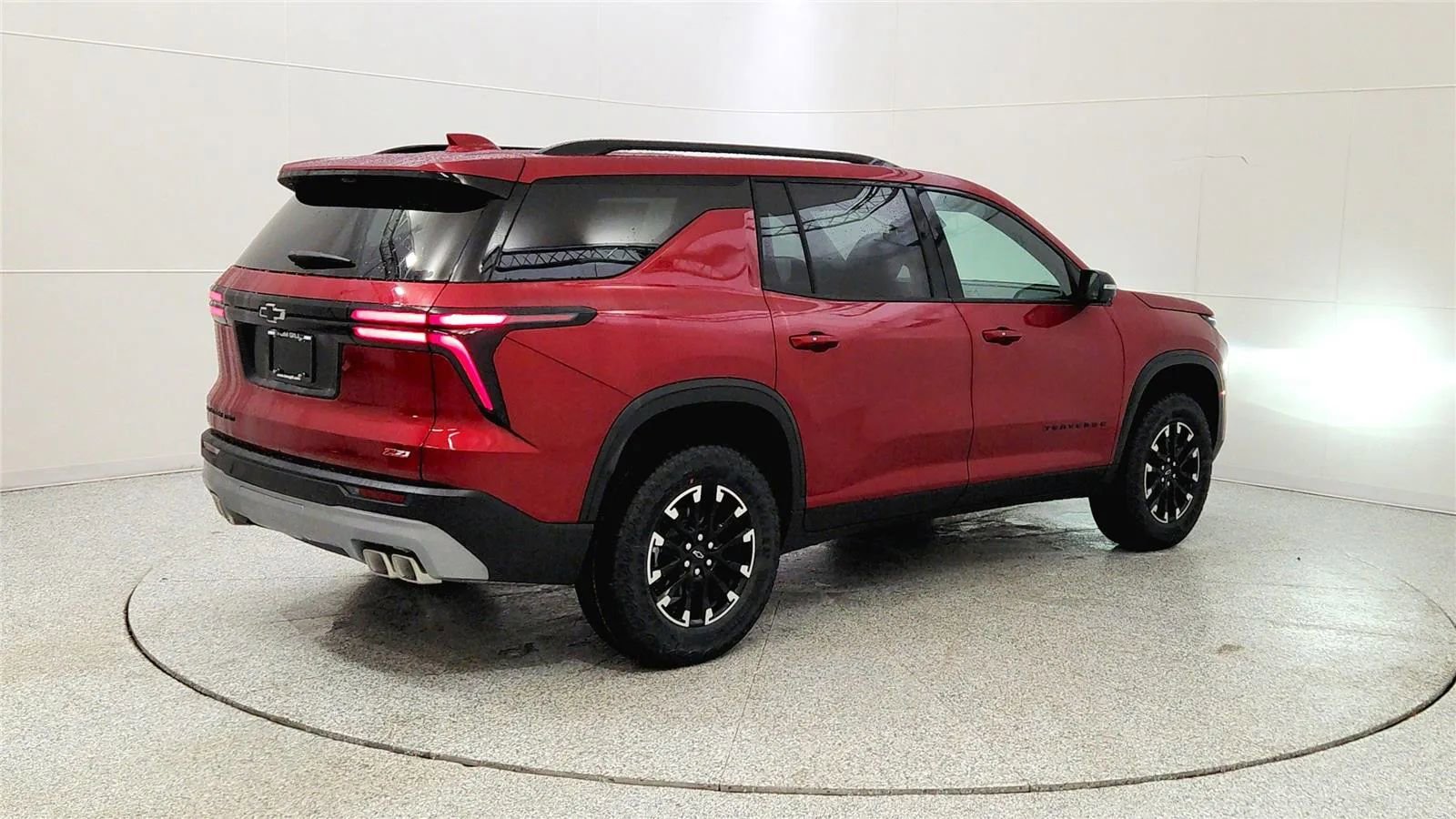 New 2026 Chevrolet Traverse Z71 w/ Driver Confidence Package AWD/4WD image 7