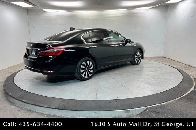 Used 2017 Honda Accord Hybrid Sedan image 5