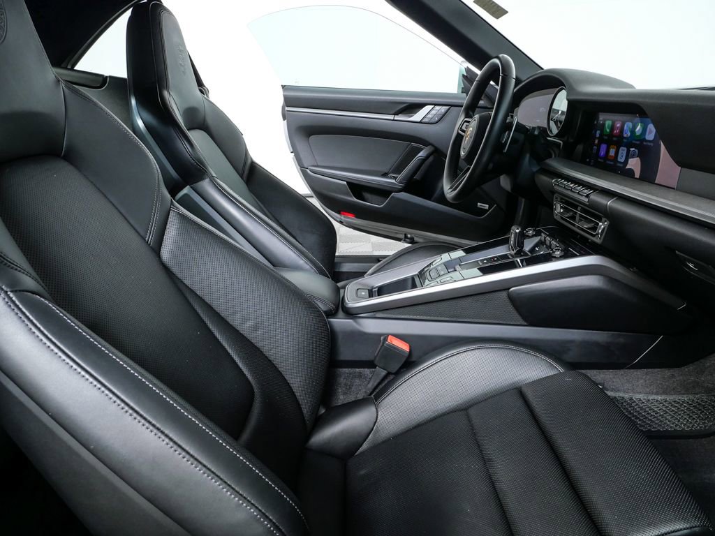 Certified 2022 Porsche 911 Carrera 4S image 17