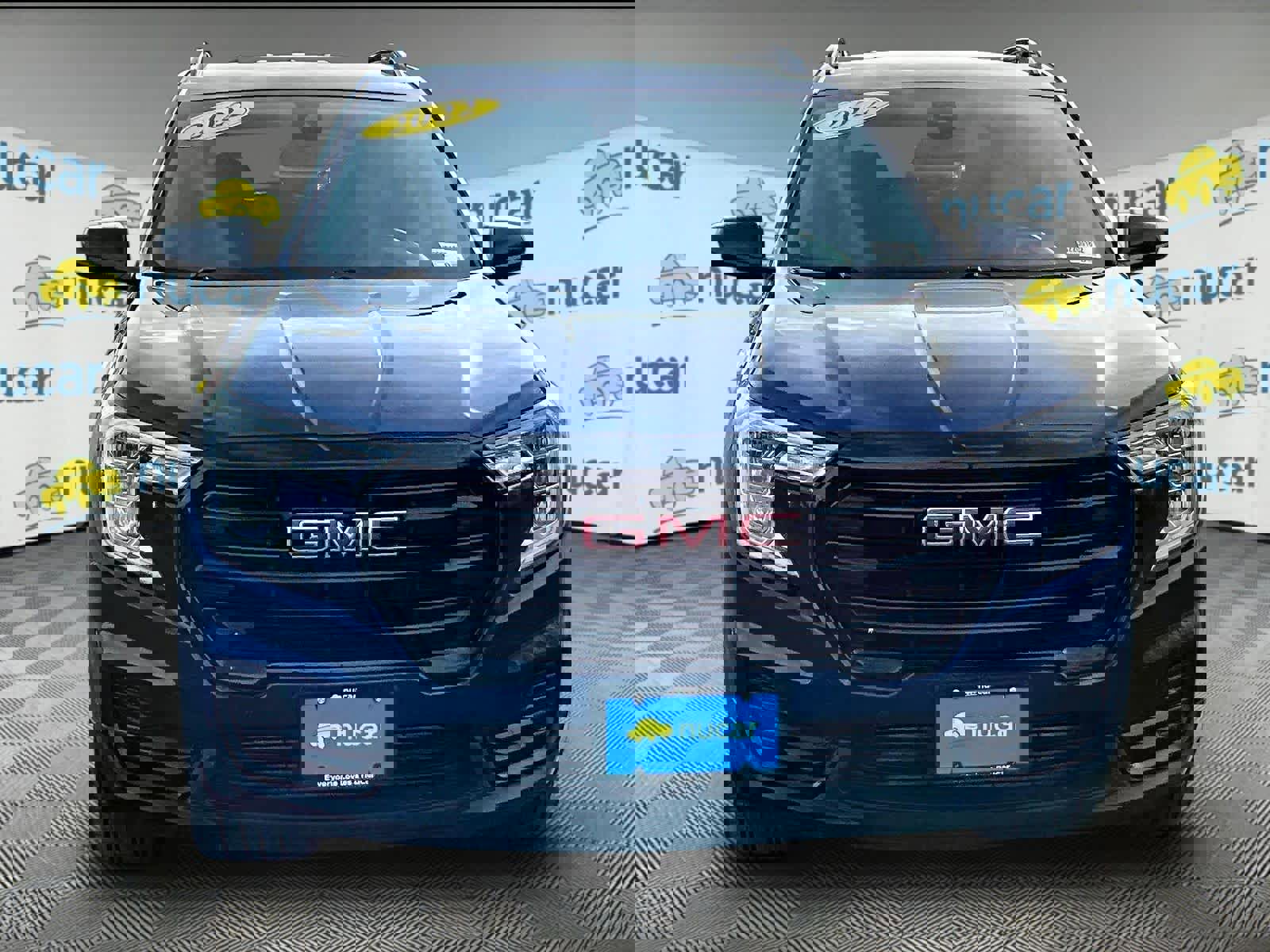 Used 2022 GMC Terrain SLE w/ Driver Convenience Package image 2