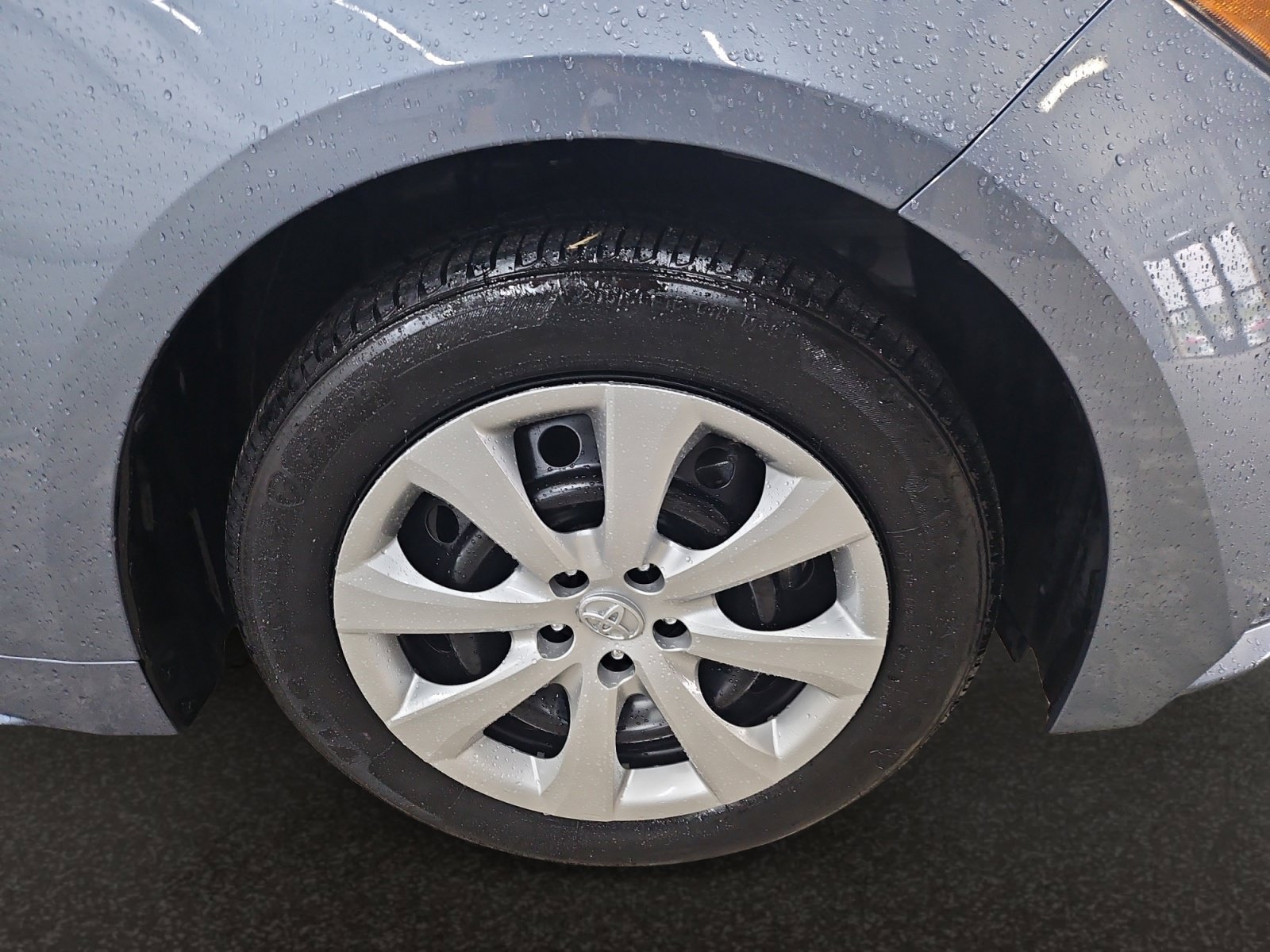 Used 2025 Toyota Corolla LE FWD image 41