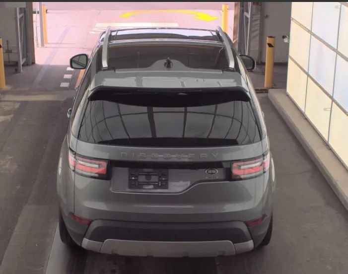 Used 2020 Land Rover Discovery HSE AWD/4WD image 12