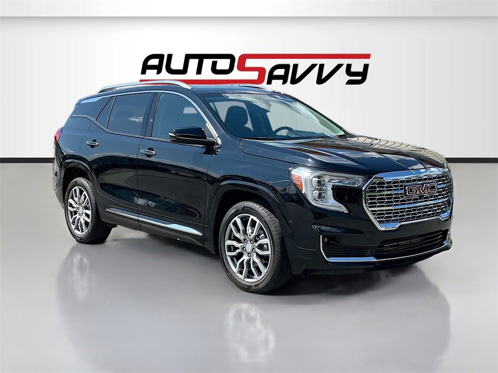 Used 2024 GMC Terrain Denali w/ Denali Premium Package