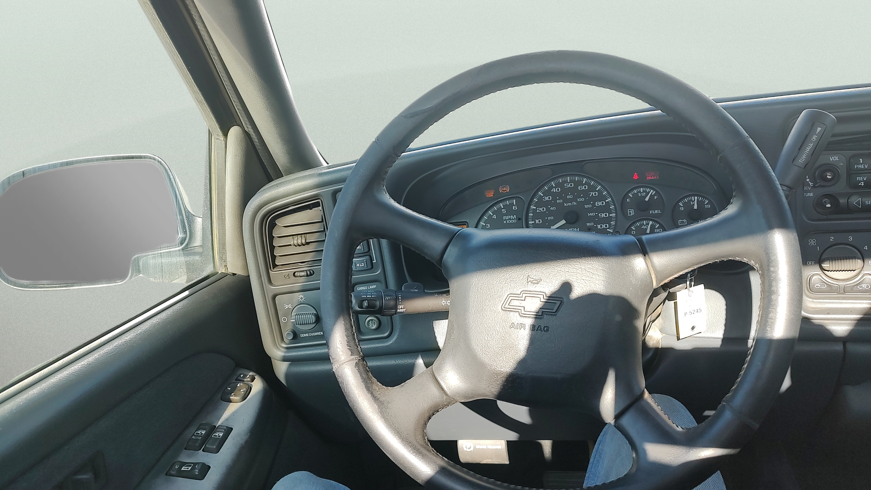 Used 2000 Chevrolet Silverado 1500 LS w/ Firm Ride Suspension Pkg AWD/4WD image 17