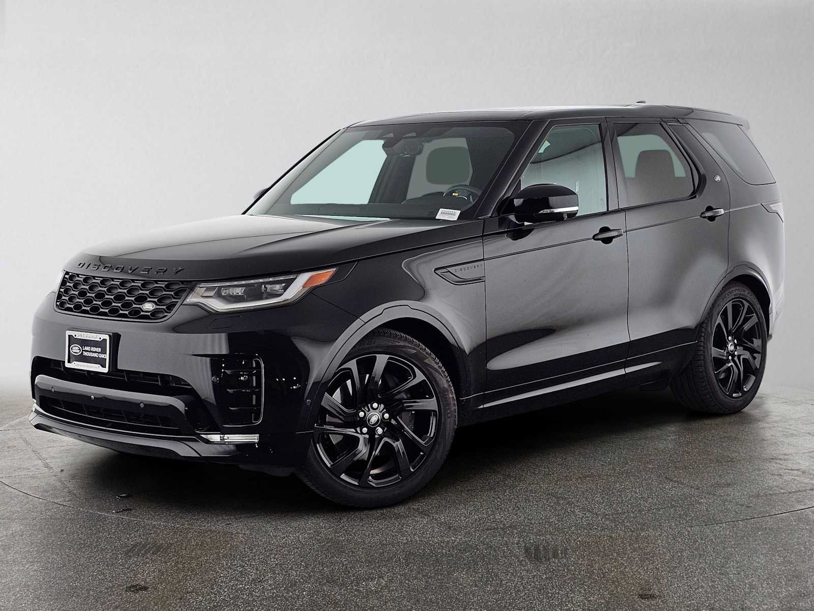 Used 2025 Land Rover Discovery Dynamic SE AWD/4WD image 1