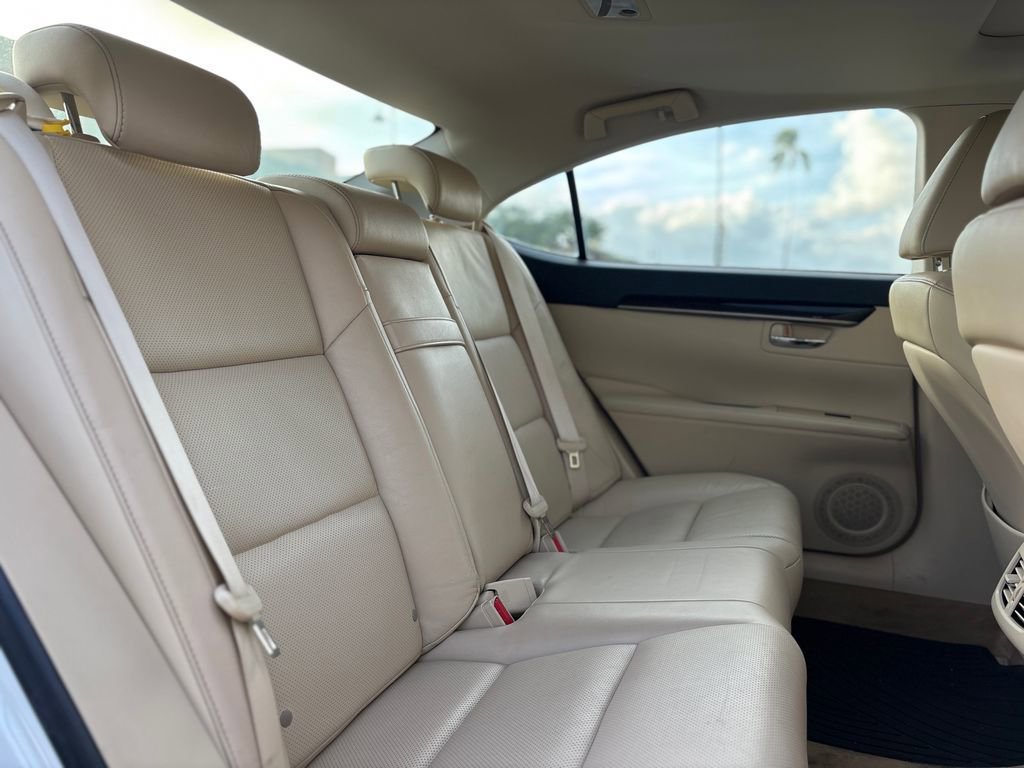 Used 2013 Lexus ES 350 image 13