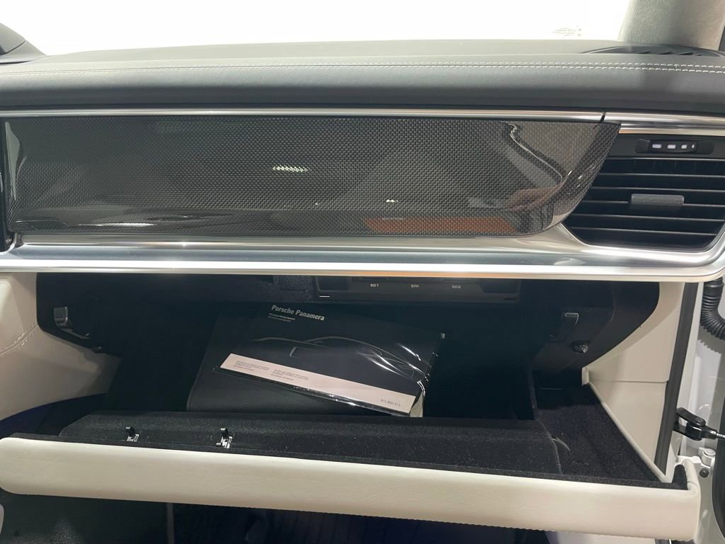 Used 2020 Porsche Panamera GTS image 26