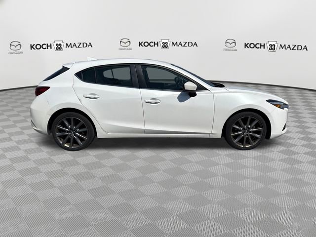 Used 2018 MAZDA MAZDA3 Grand Touring w/ Premium Equipment Package image 8