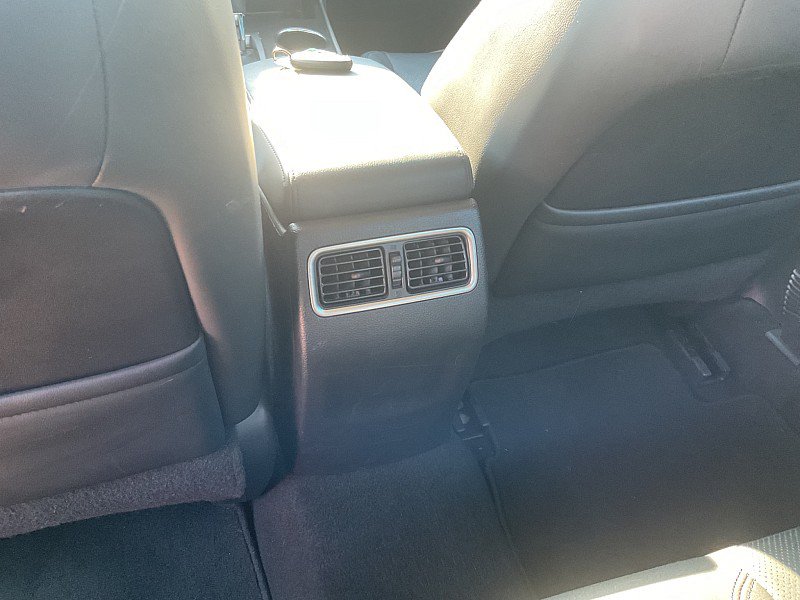 Used 2015 Nissan Altima 2.5 SL w/ Technology Package FWD image 14