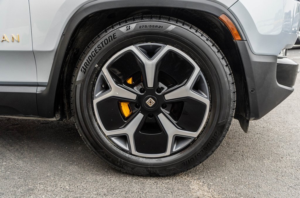 Used 2024 Rivian R1S Adventure image 5