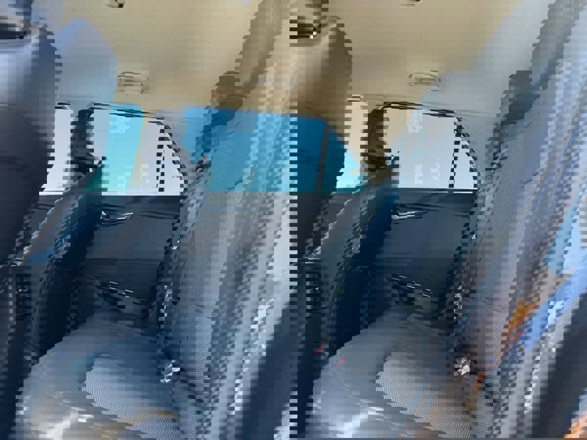 Used 2023 Kia Niro EX image 17