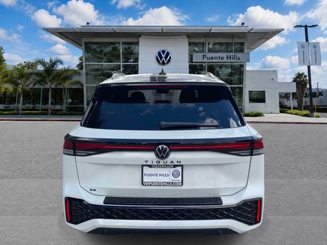 New 2026 Volkswagen Tiguan SEL R-Line AWD/4WD image 5