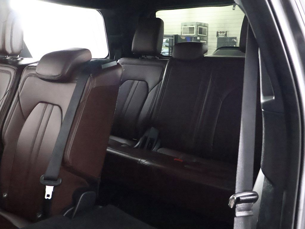Used 2022 Ford Expedition Limited image 39