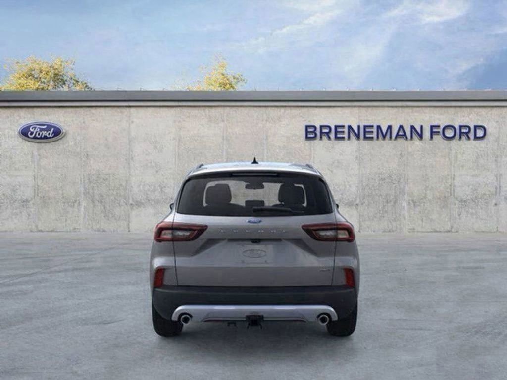 New 2025 Ford Escape SE w/ Class II Trailer Tow Package image 26