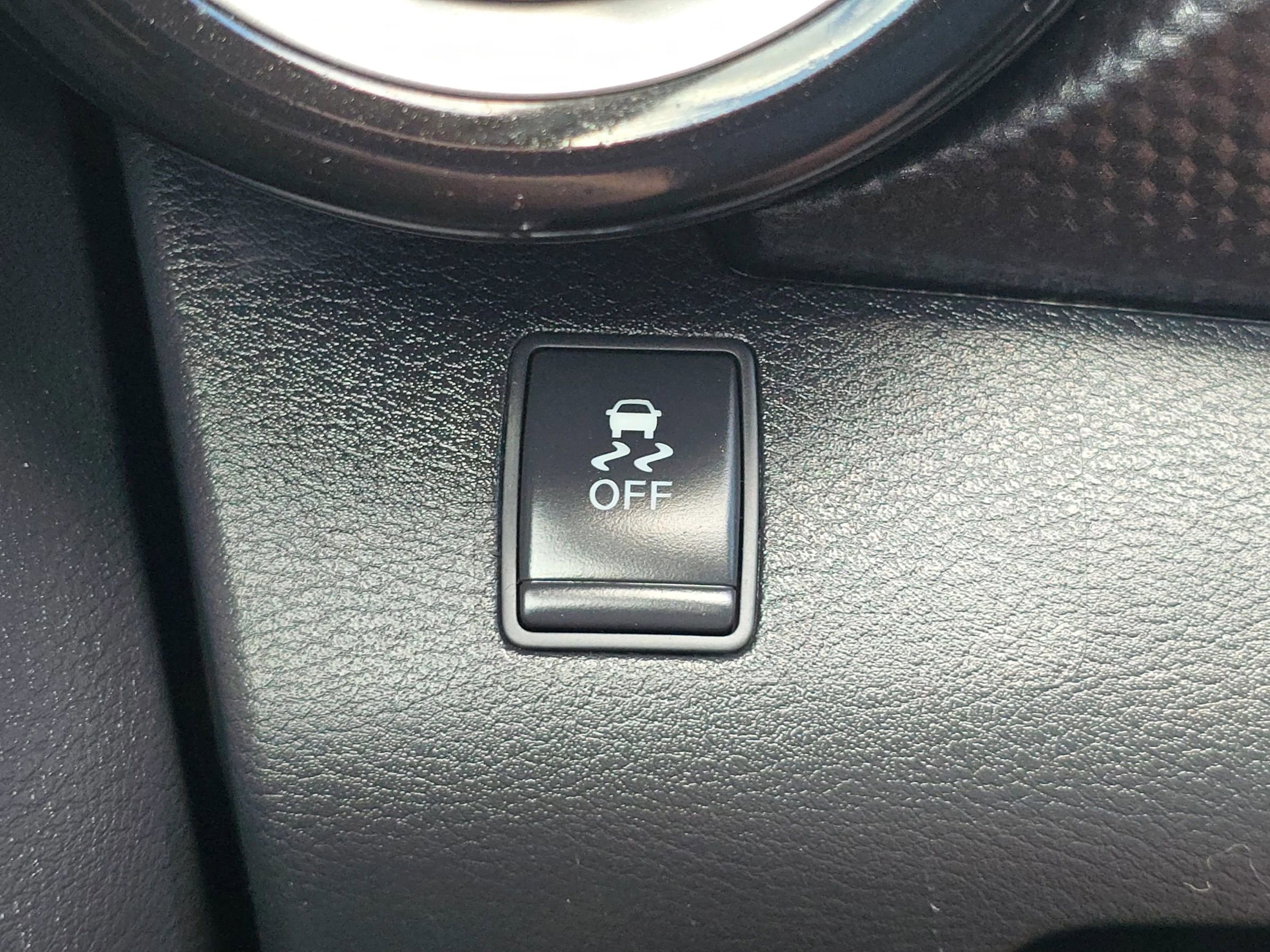 Used 2018 Nissan Kicks SV w/ Exterior Package image 15