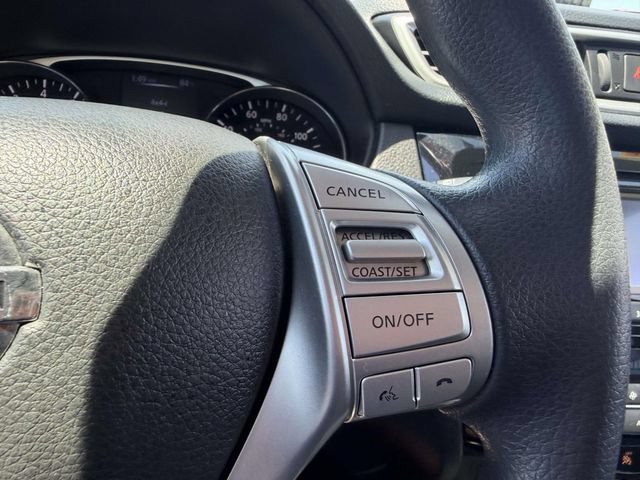 Used 2016 Nissan Rogue SV AWD/4WD image 24