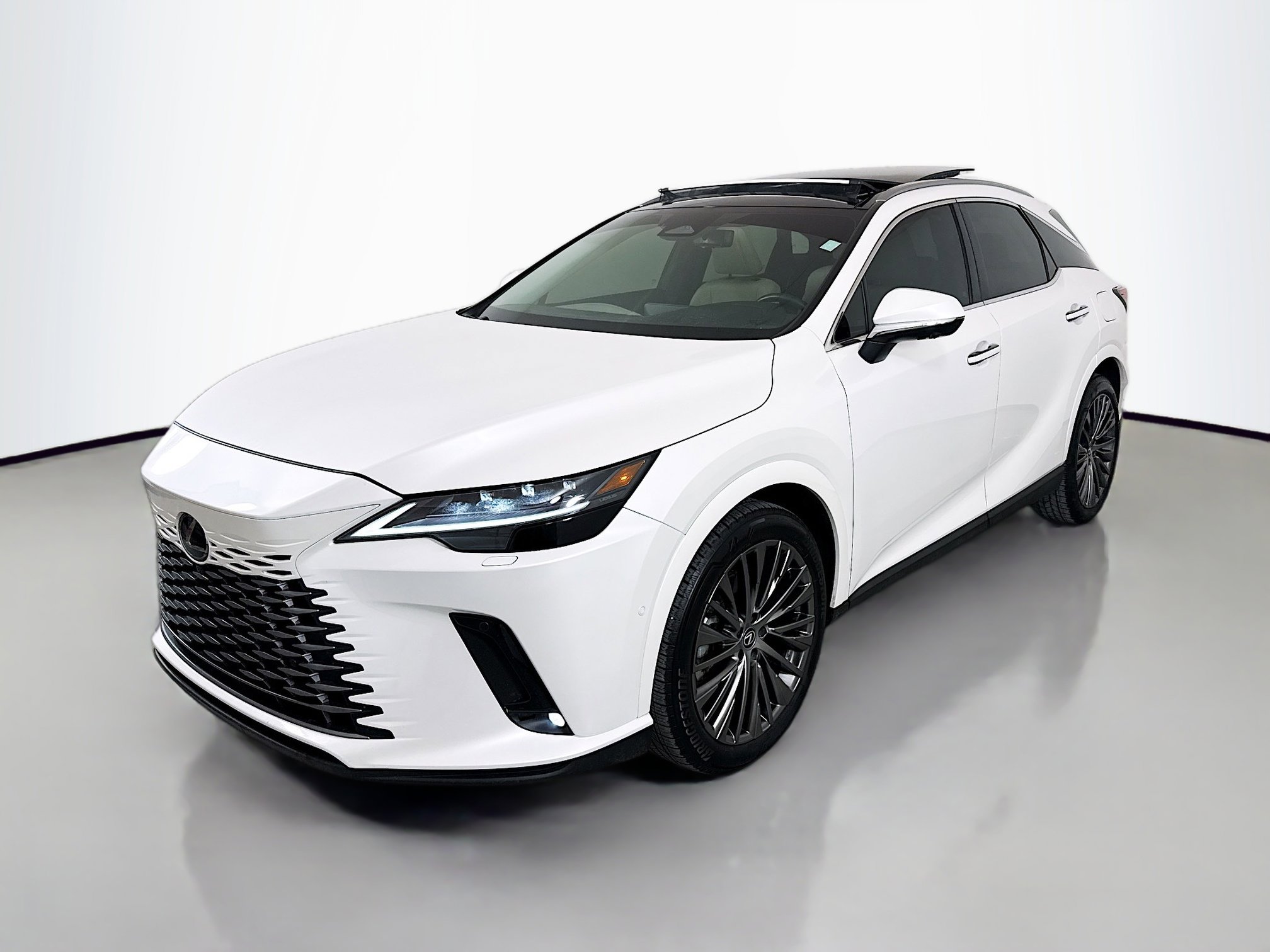 Used 2024 Lexus RX 350 AWD w/ Convenience Package image 3