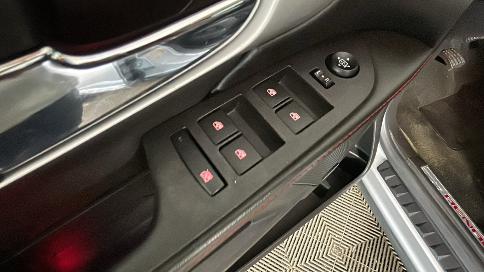 Used 2014 GMC Terrain Denali FWD image 13