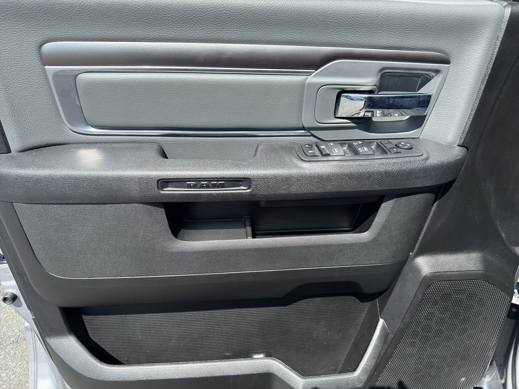 Used 2024 RAM 1500 Classic SLT image 11
