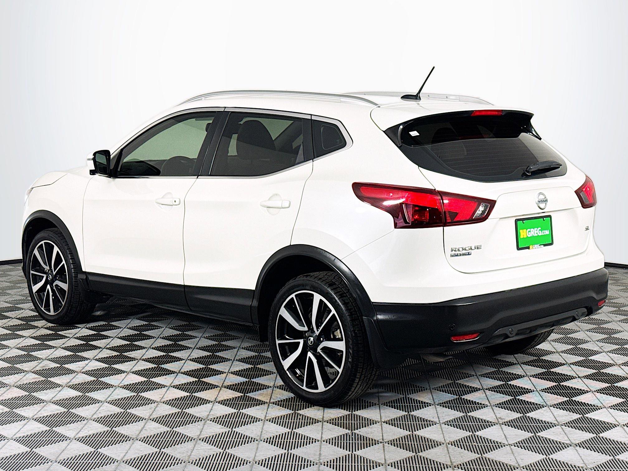 Used 2019 Nissan Rogue Sport SL w/ Premium Package image 6