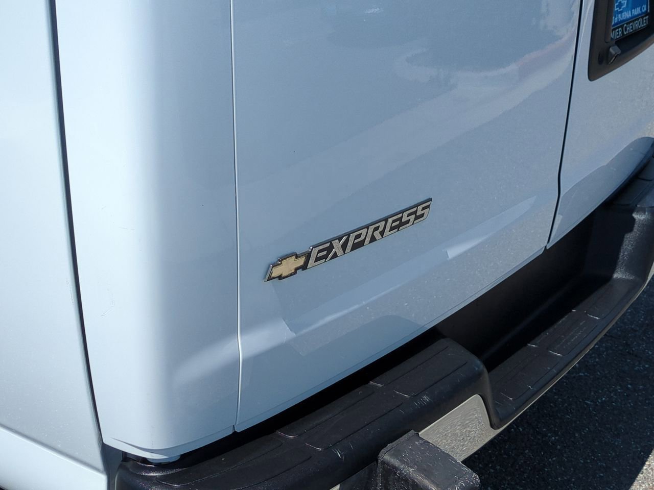 Used 2024 Chevrolet Express 2500 w/ Driver Convenience Package RWD image 28