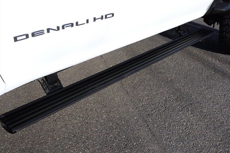 Used 2024 GMC Sierra 3500 Denali w/ Denali Reserve Package image 12