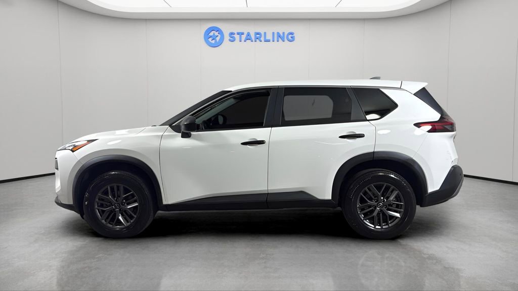 Used 2023 Nissan Rogue S image 3