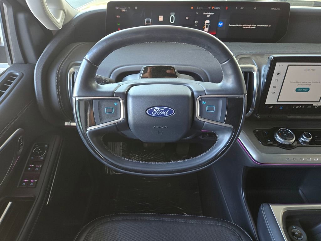 Used 2025 Ford Expedition Max Platinum AWD/4WD image 14