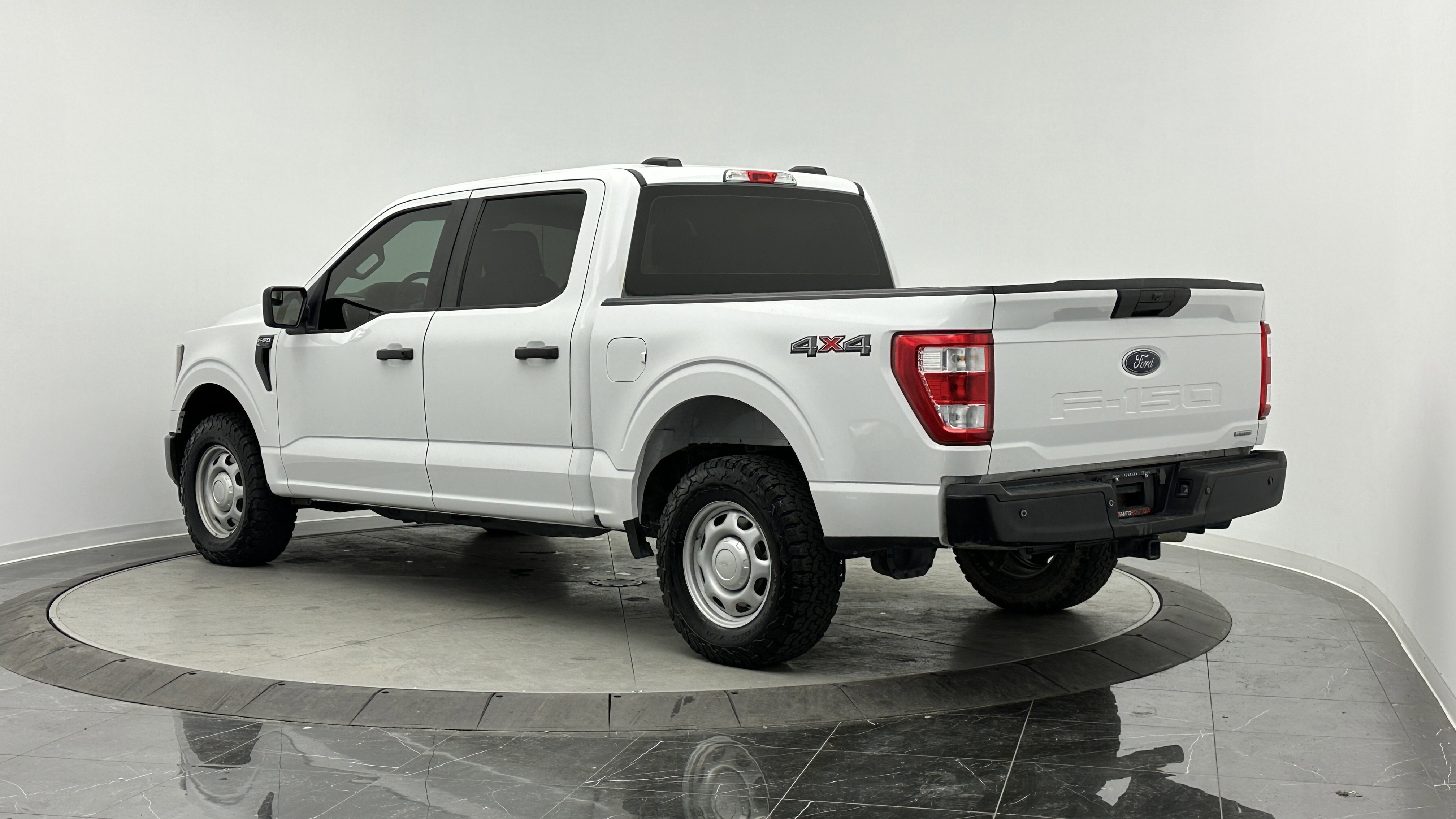 Used 2023 Ford F150 XL image 2
