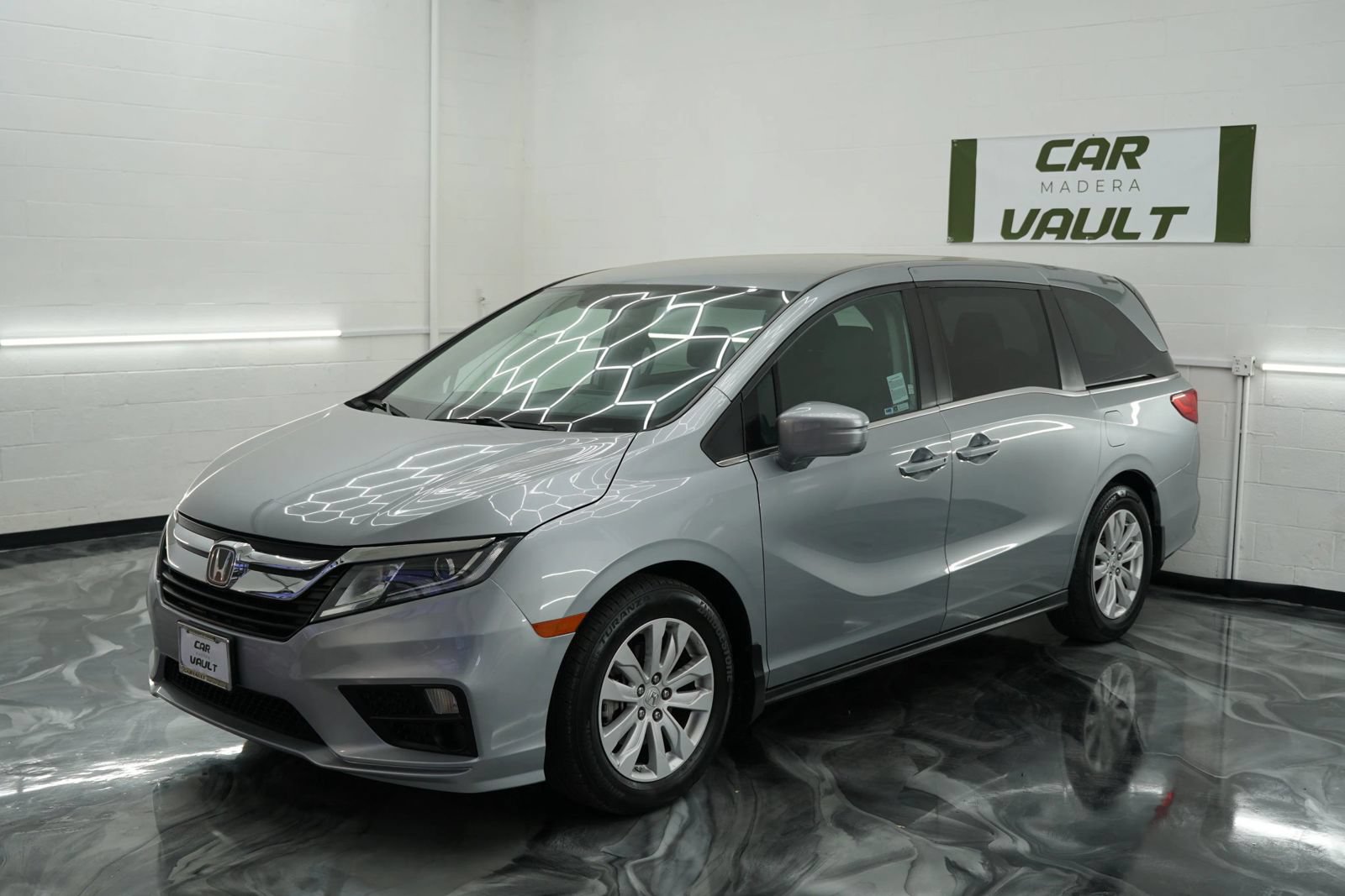 Used 2019 Honda Odyssey LX image 2