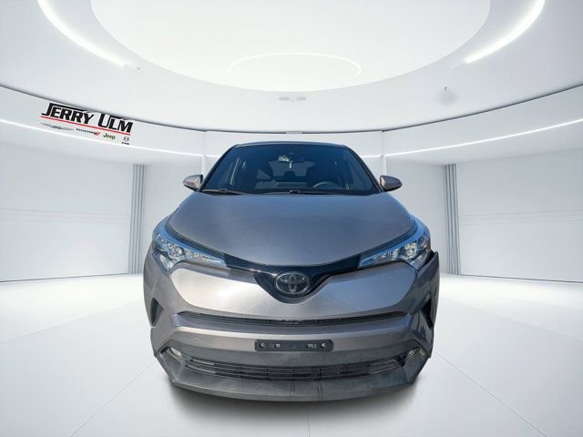 Used 2018 Toyota C-HR XLE image 6