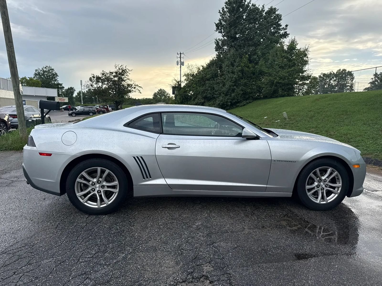 Used 2014 Chevrolet Camaro LT RWD image 4