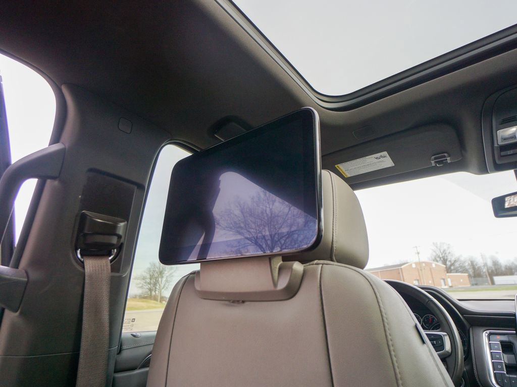 Used 2021 Chevrolet Tahoe Z71 w/ Rear Media and Nav Package image 33