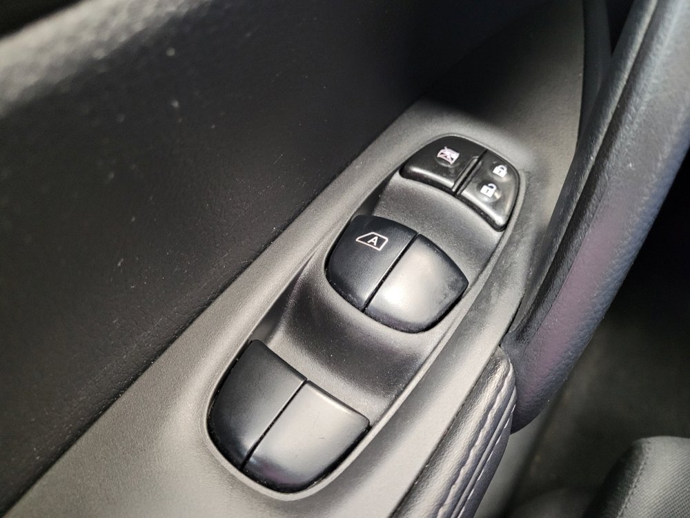 Used 2021 Nissan Rogue Sport S AWD/4WD image 27