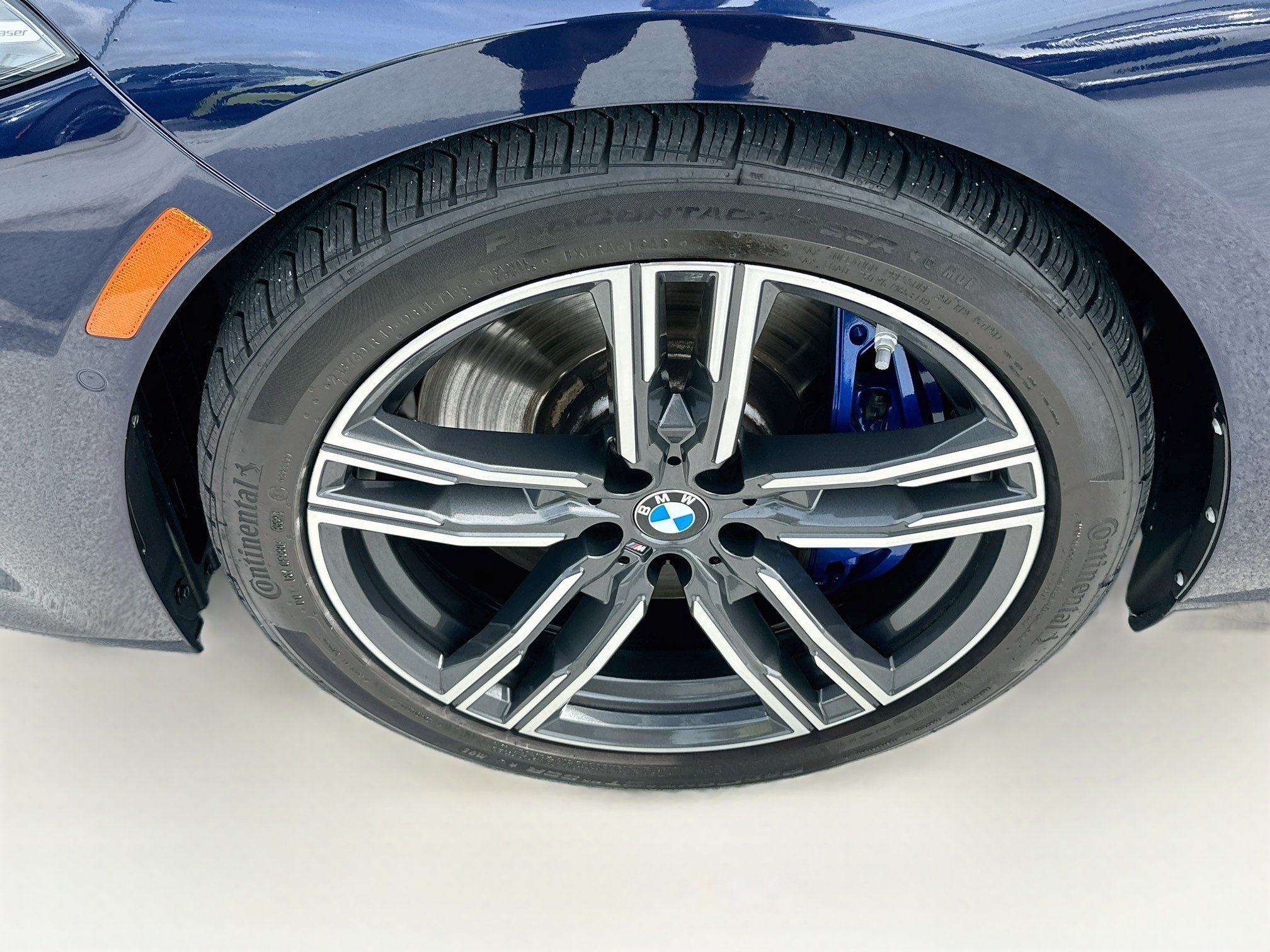 Used 2024 BMW M850i xDrive Convertible AWD/4WD image 33