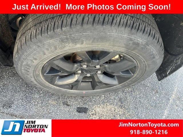 Used 2023 Toyota RAV4 LE FWD image 11