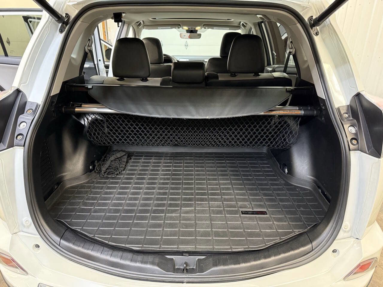 Used 2017 Toyota RAV4 Limited w/ Protection Package image 31