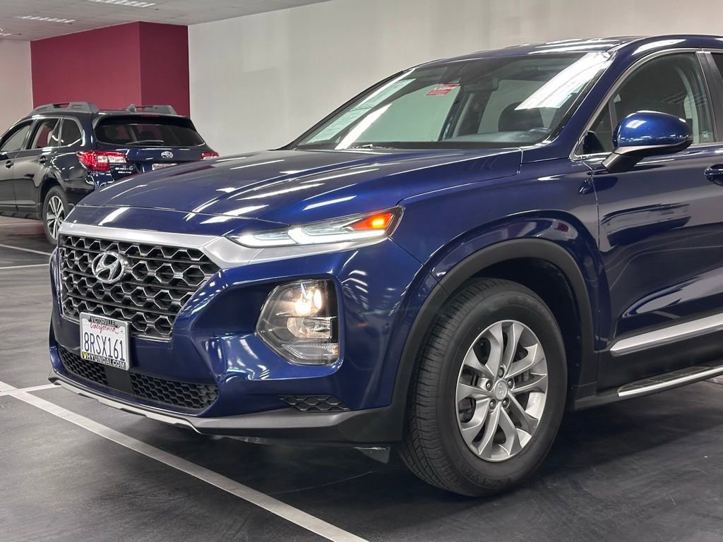 Used 2020 Hyundai Santa Fe SE image 11