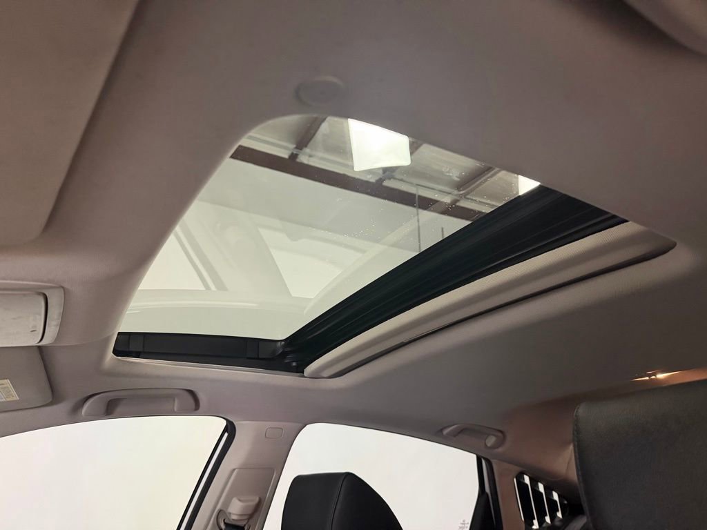 Used 2019 Honda Accord Touring image 26