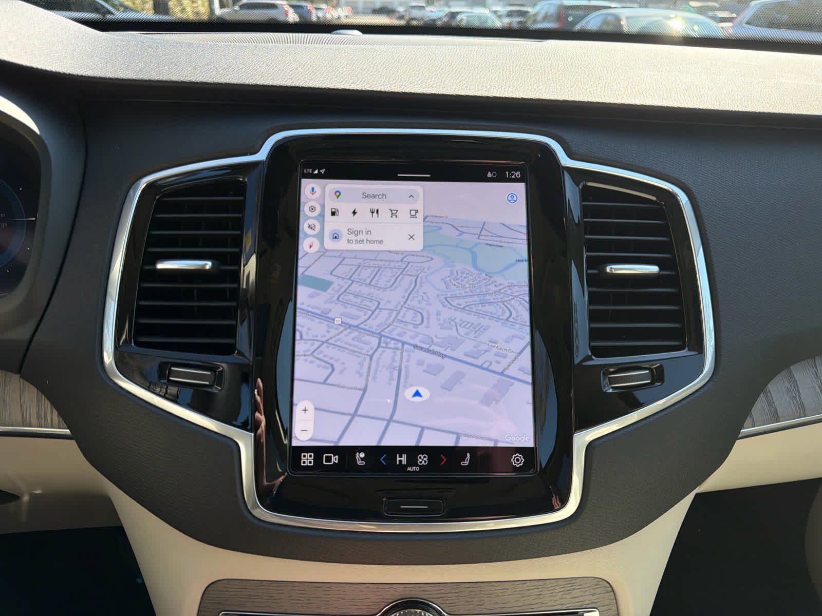 Certified 2024 Volvo XC90 T8 Plus w/ Protection Package Premier image 65