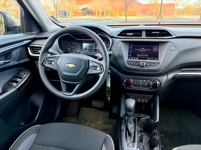 Used 2023 Chevrolet TrailBlazer LS image 19