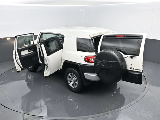 Used 2014 Toyota FJ Cruiser 4WD w/ Upgrade Package image 25