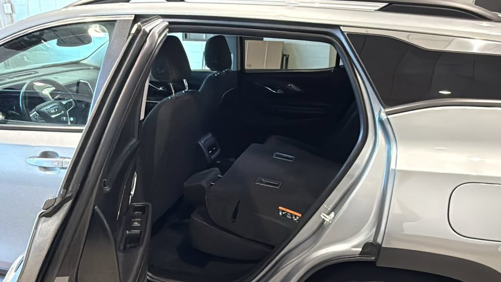 Used 2023 GMC Terrain SLE w/ Driver Convenience Package AWD/4WD image 20