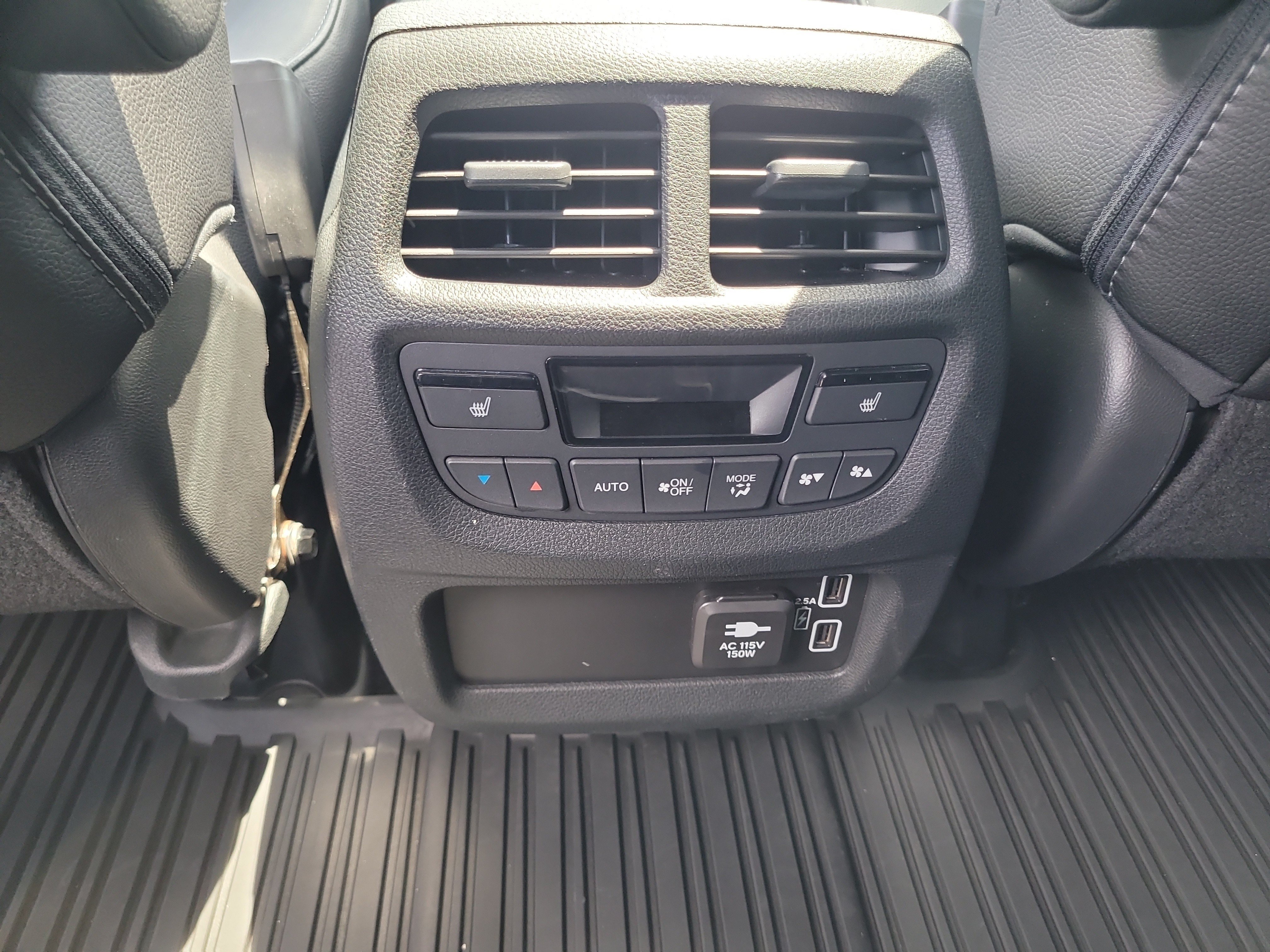 Used 2023 Honda Passport Elite image 17