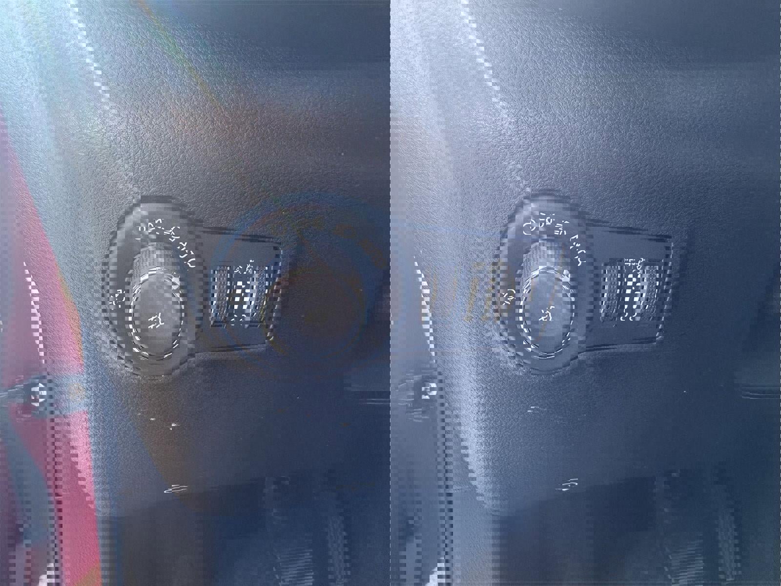 Used 2025 Jeep Compass Trailhawk image 17