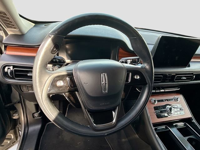 Used 2023 Lincoln Aviator Reserve w/ Equipment Group 201A image 13