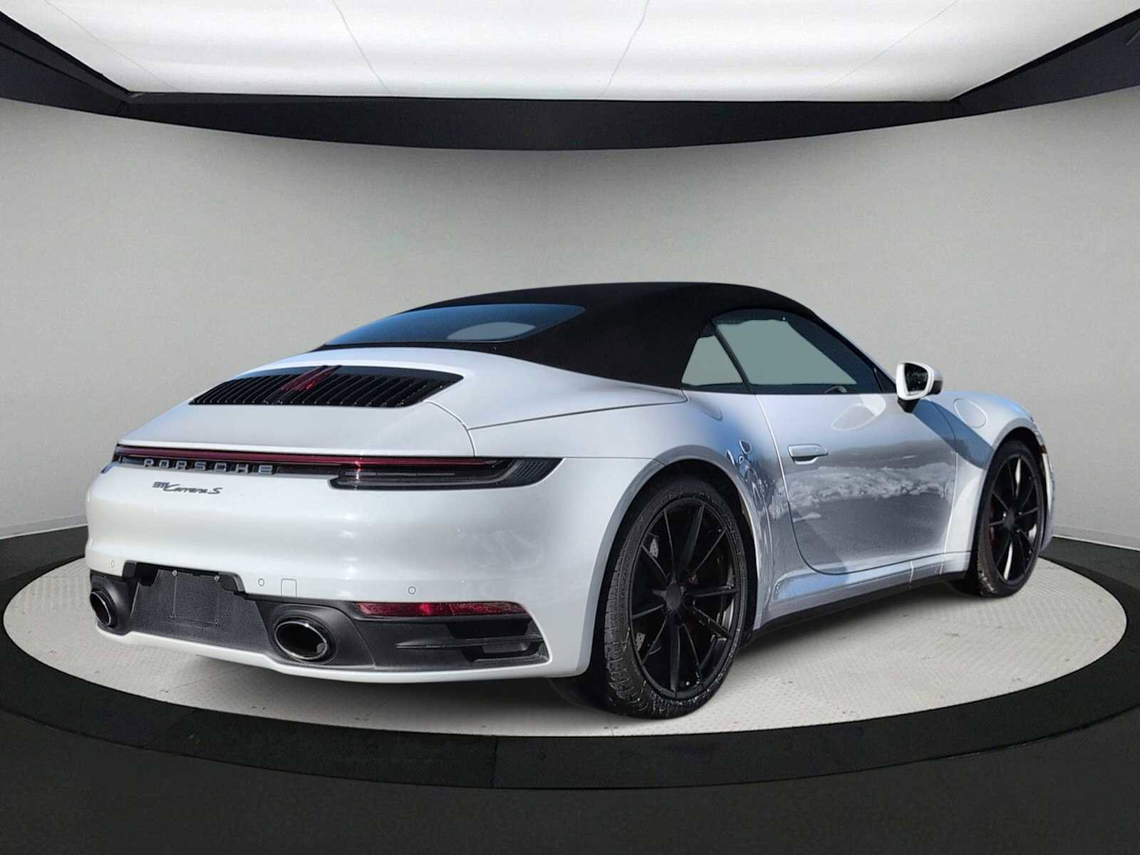 Used 2020 Porsche 911 Carrera S image 8