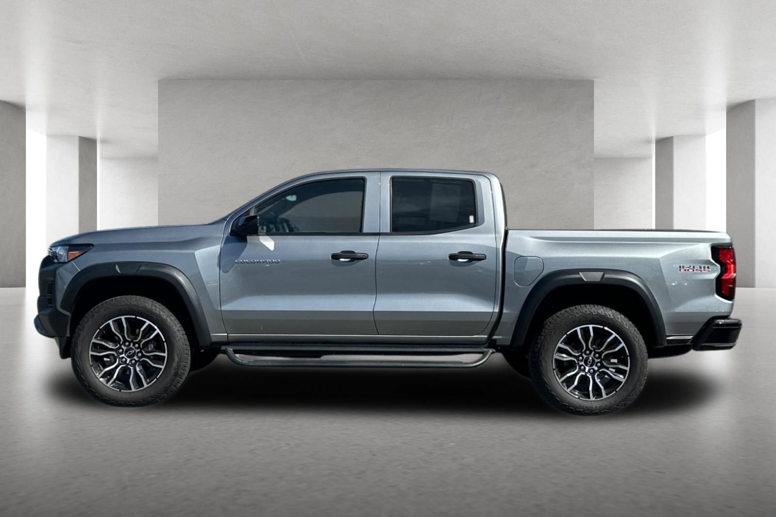 Used 2024 Chevrolet Colorado Trail Boss w/ LPO, Dark Essentials Package image 7