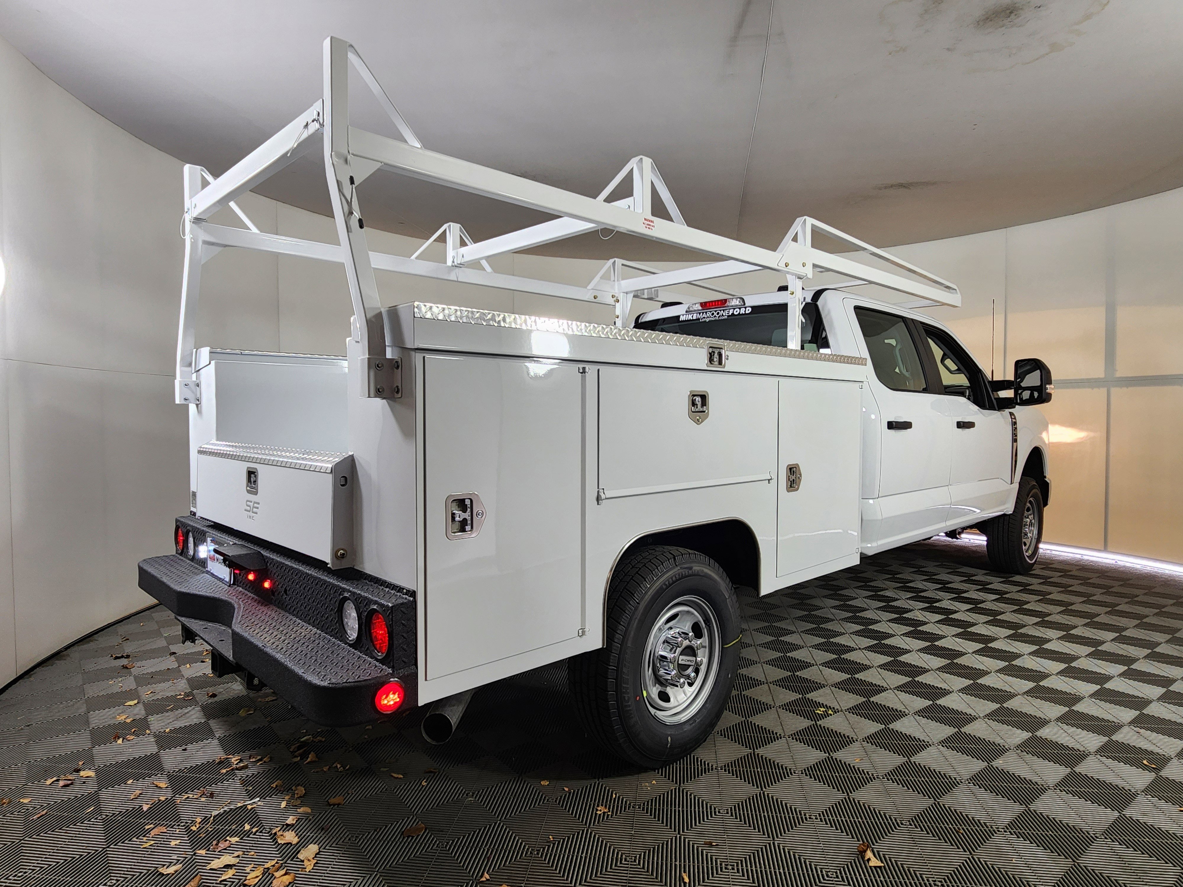 New 2026 Ford F250 XL w/ XL Chrome Package image 9